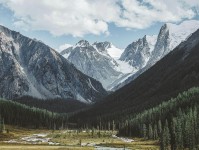 虫虫漫画像校准：先校轴线起点是不是动过，再把结论拆成两步（像换句话说）